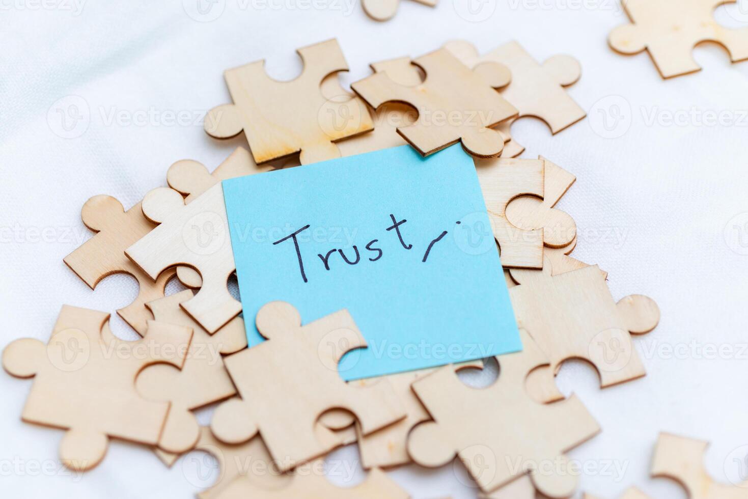 Building trust in business relationships a creative puzzle analogy for team dynamics and collaboration in the workplace photo