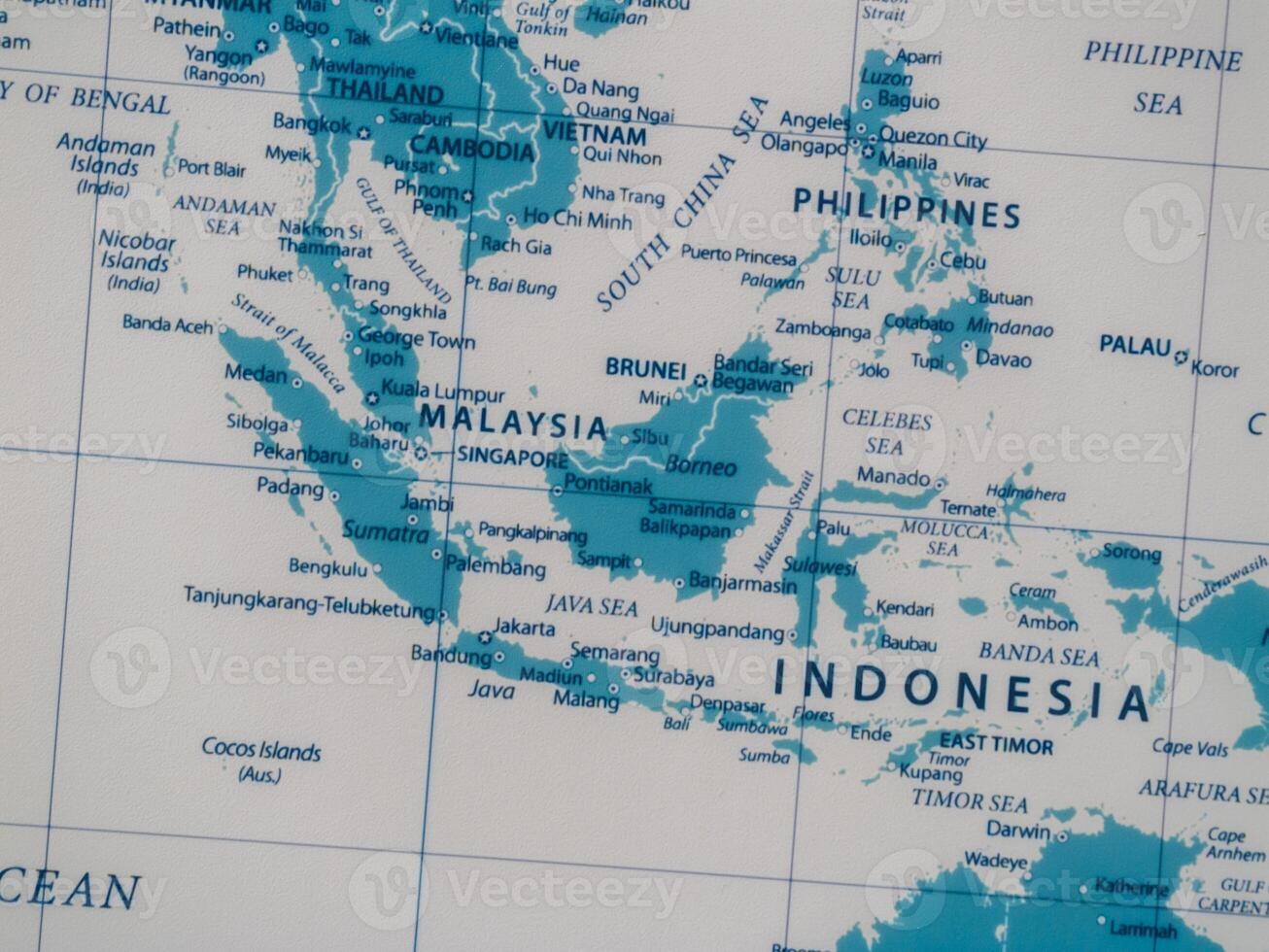 Exploring southeast asia an informative map of countries and travel insights photo