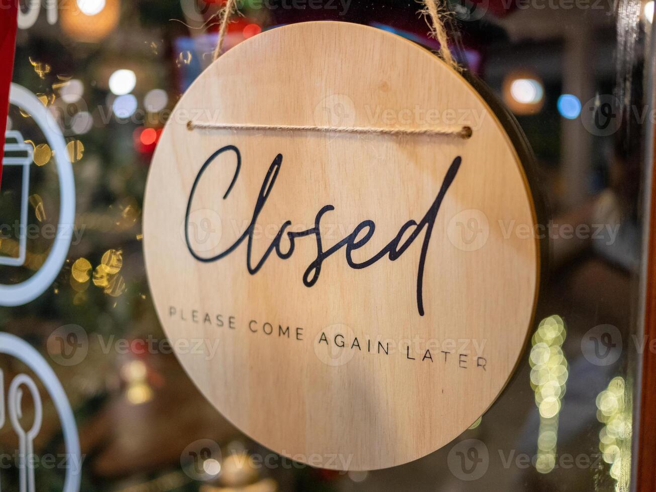 Closed business sign urban location evening environment close-up viewpoint photo