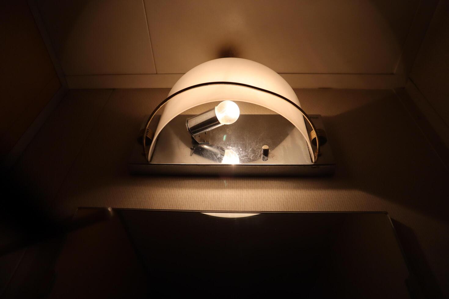 A light is shining on a wall photo