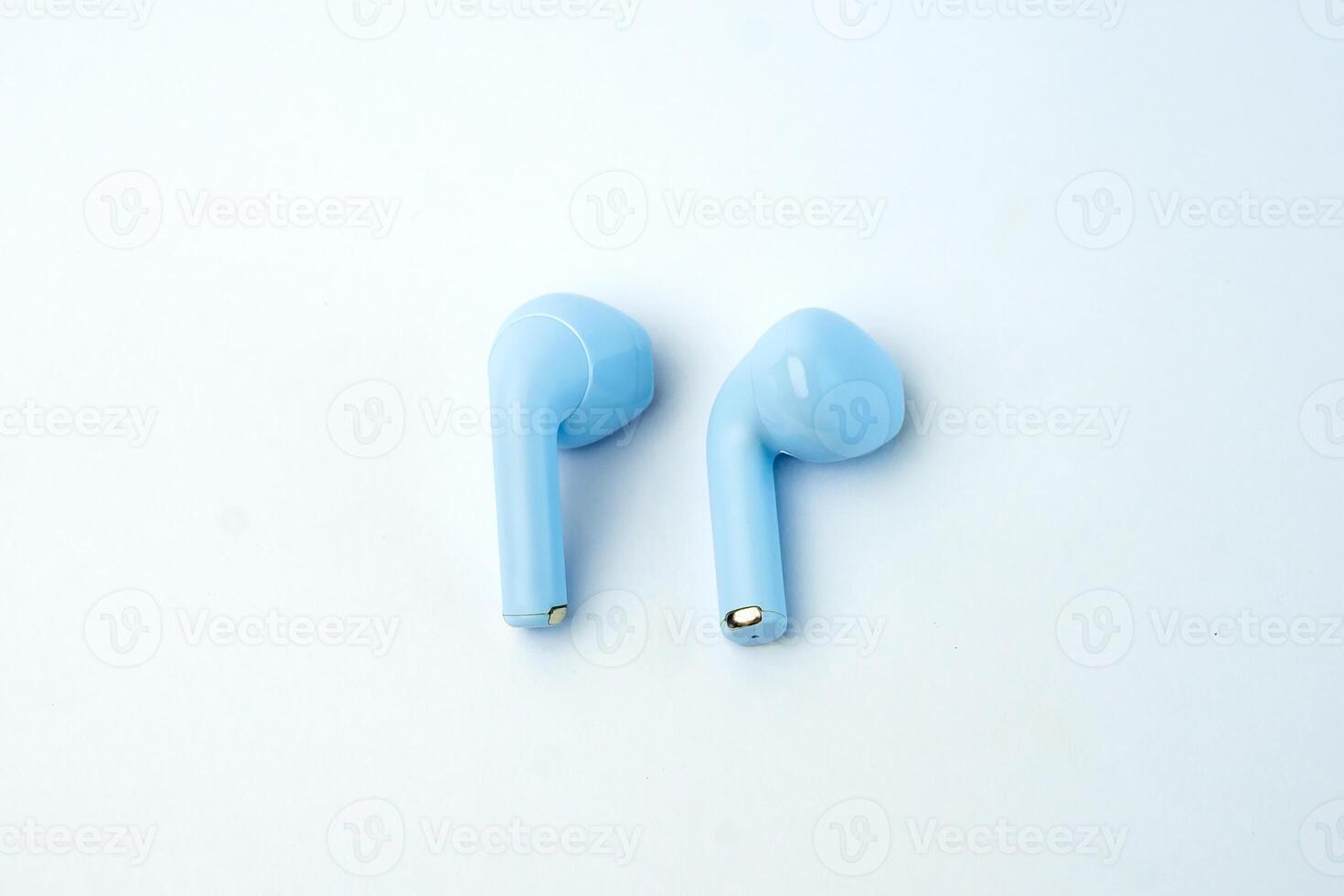 Elegant blue wireless earbuds with ergonomic fit and superior audio performance. Lightweight, compact, and perfect for music, calls, gaming, and workouts with noise reduction. photo