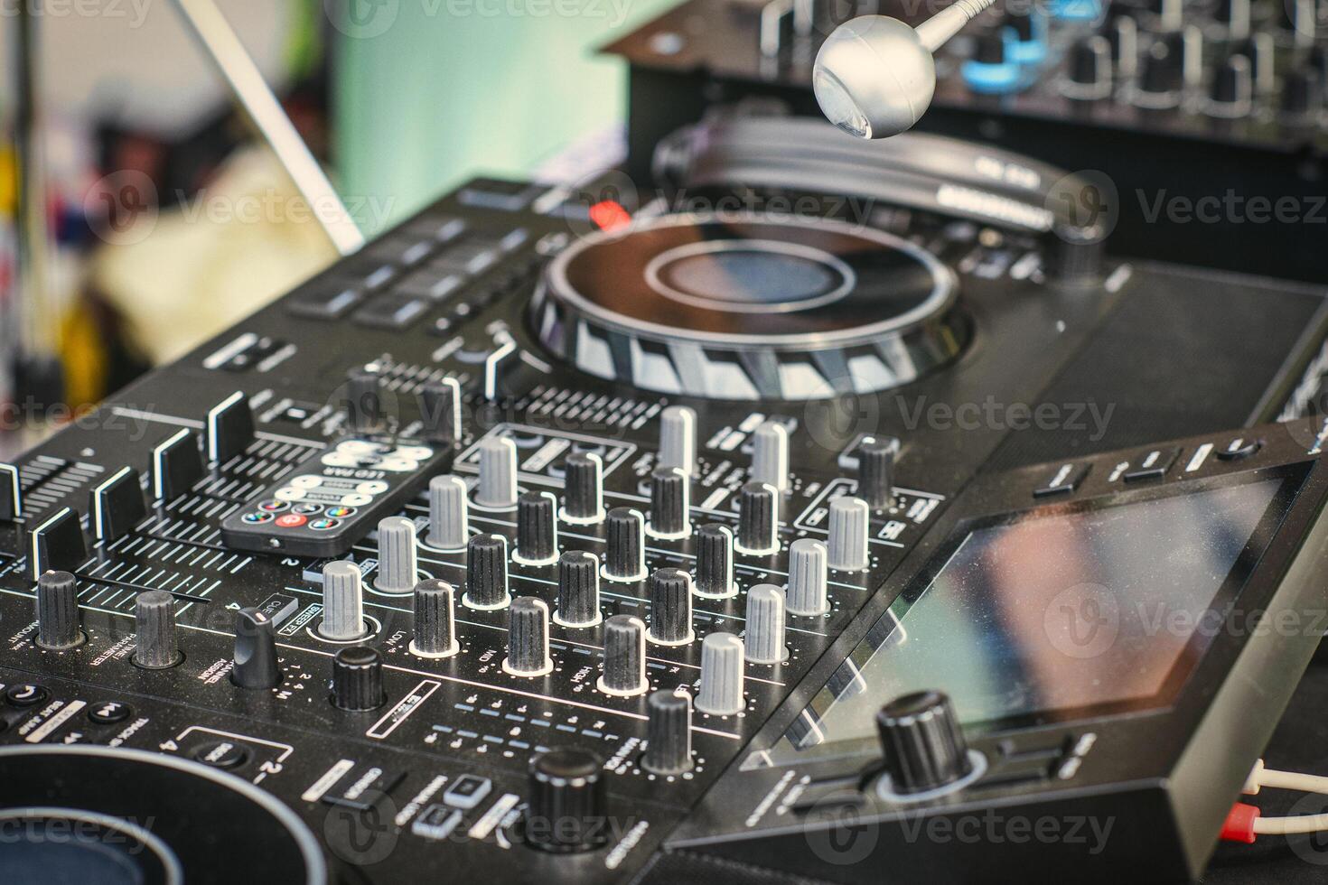 Console for dj set photo
