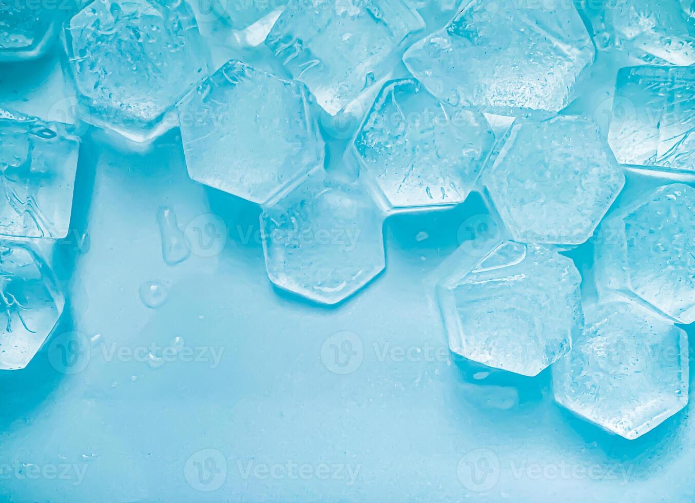 icecubes background,icecubes texture,icecubes wallpaper,ice helps to feel refreshed and cool water from the icecubes helps the water refresh your life and feel good.ice drinks for refreshment business photo