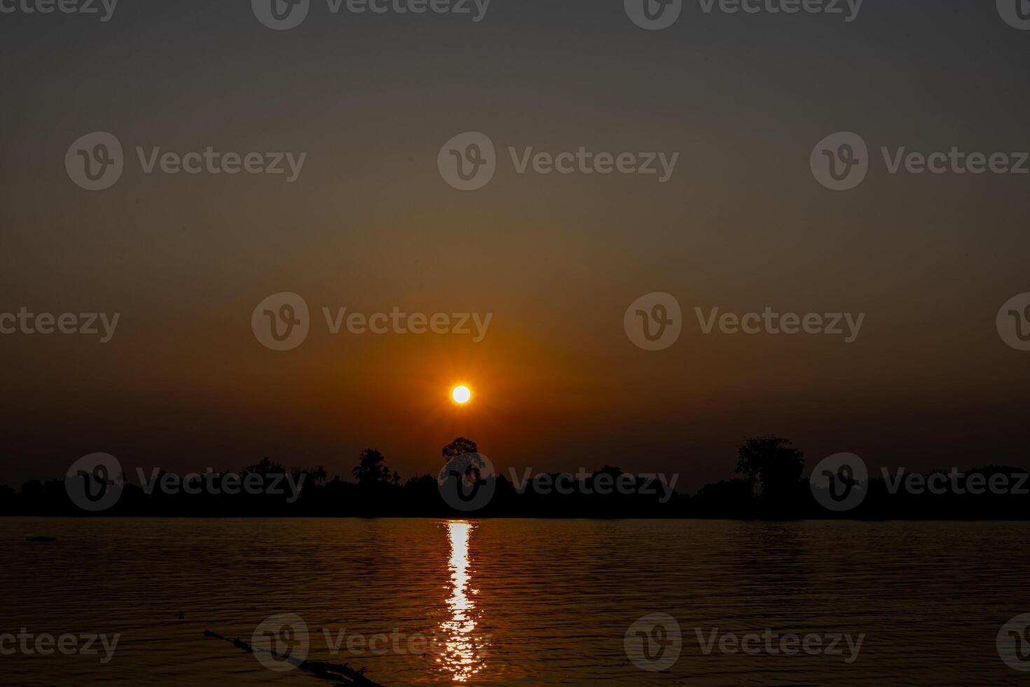 Sunset Atmosphere Along The Chao Phraya River photo