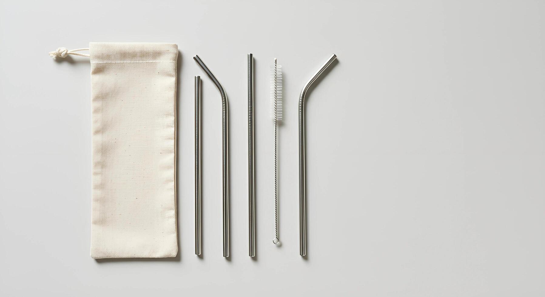 set eco-friendly reusable straw with a pouch photo