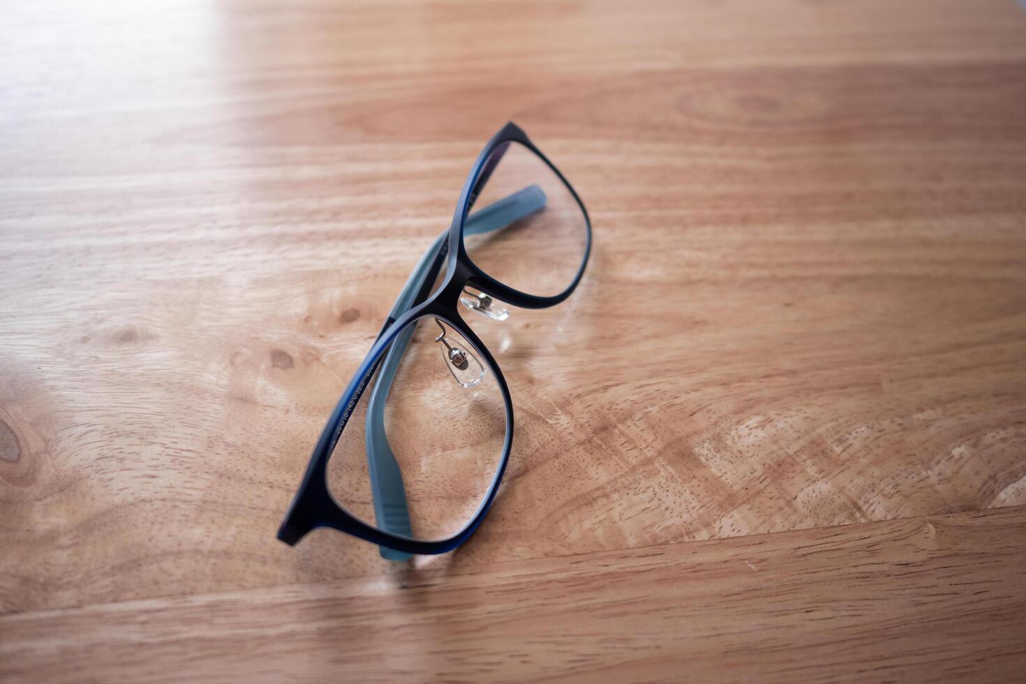 Glasses wood table still life indoor natural light close-up focus clarity photo