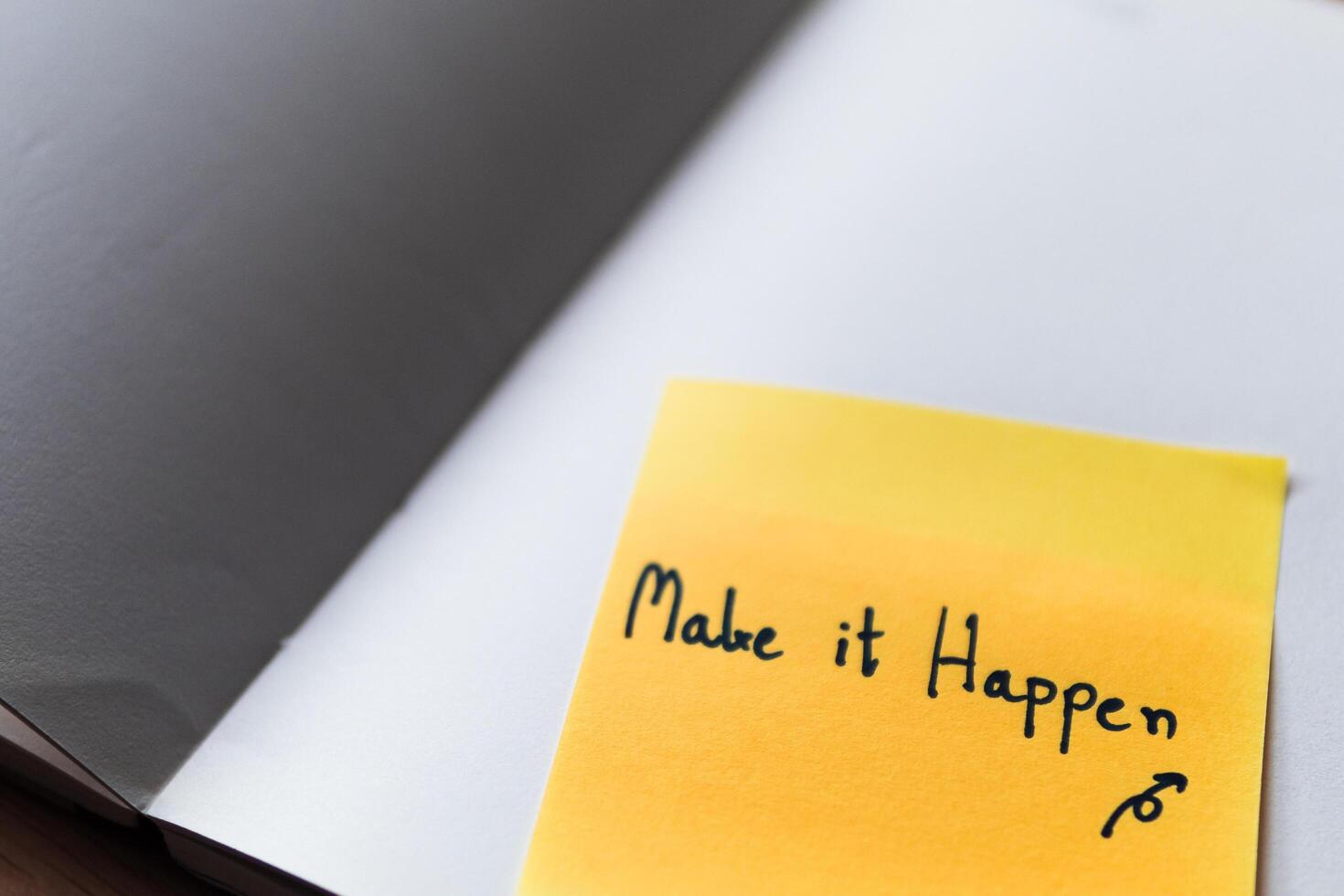 Motivational message office desk indoor close-up inspiration for productivity photo