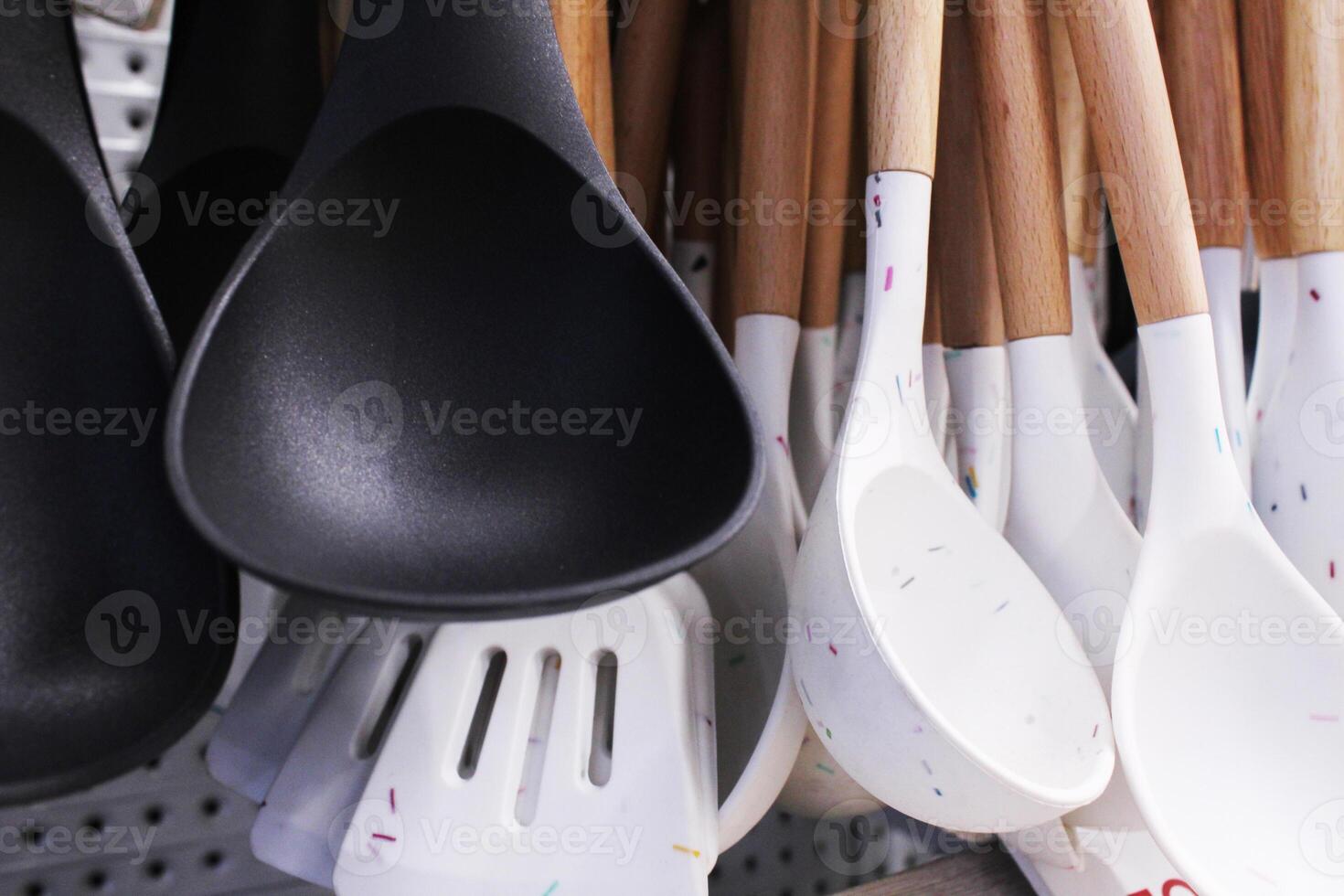 Plastic Silicone Kitchen Utensils Scoop Spatula Spoon For Spaghetti photo