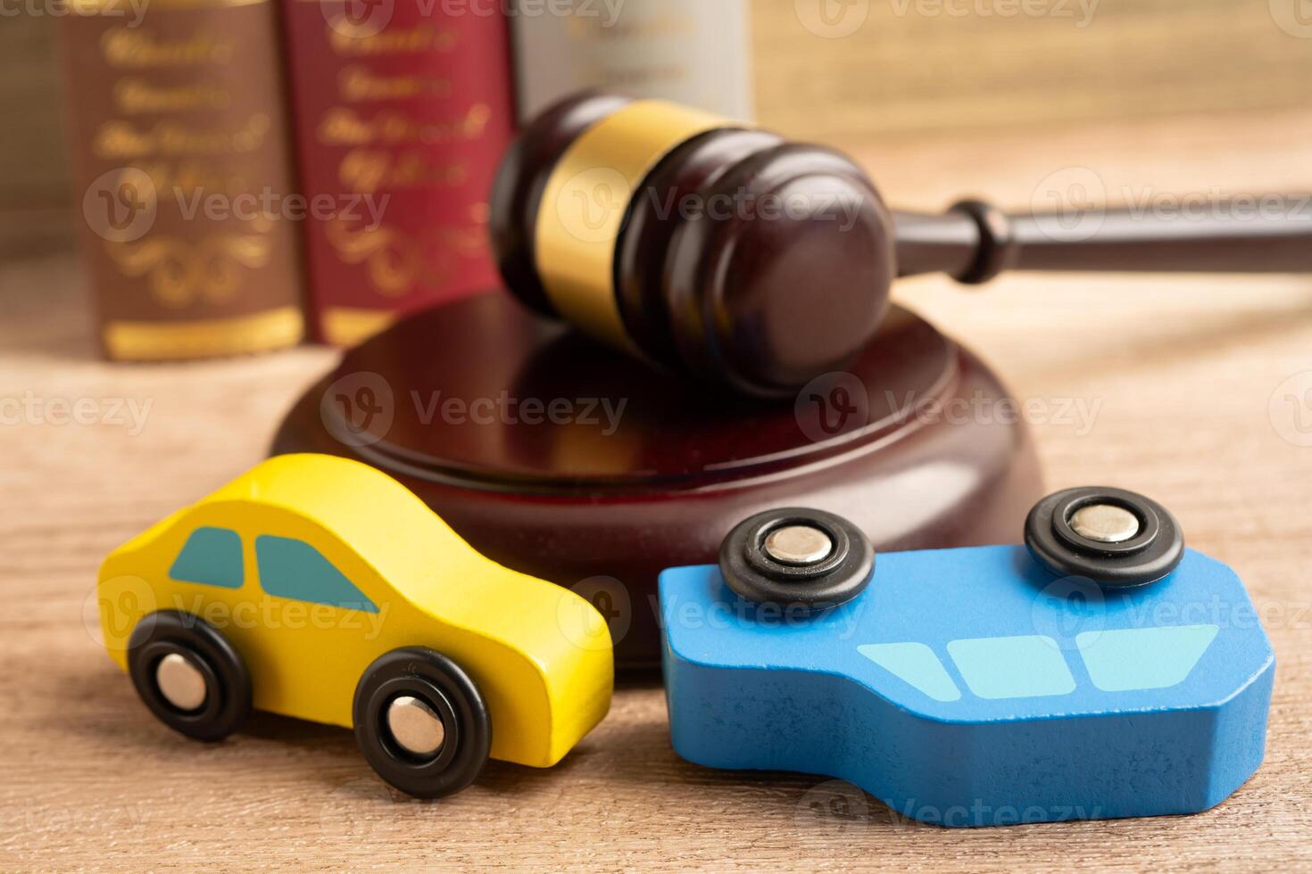 Hammer gavel judge car vehicle accident, insurance coverage claim lawsuit court photo