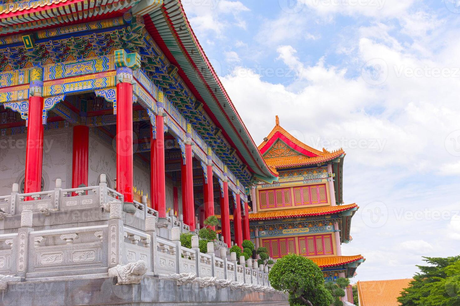 A building with a lot of red and blue photo