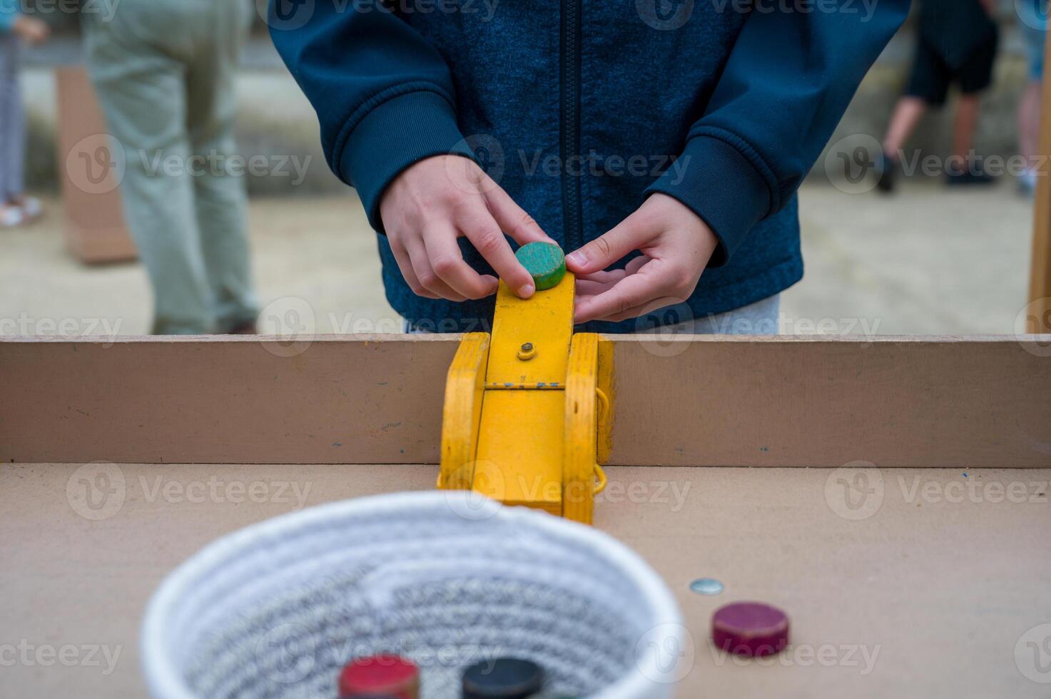 retro manual handmade wooden gameretro manual handmade wooden game1 photo