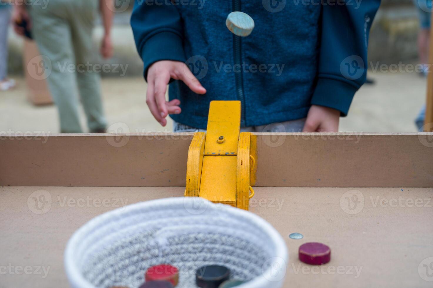 retro manual handmade wooden gameretro manual handmade wooden game2 photo