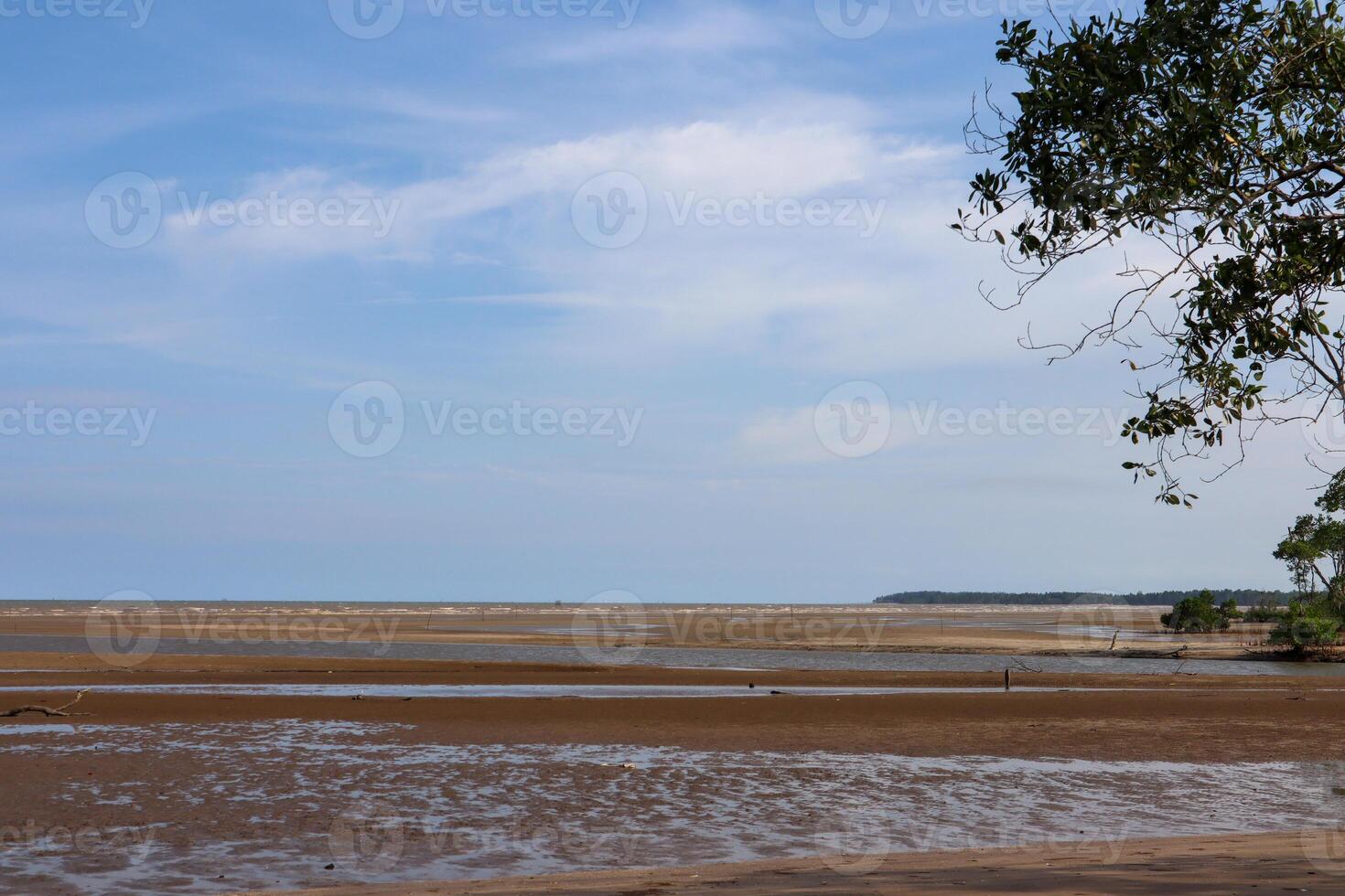 beach view and low tide,beautiful nature photo