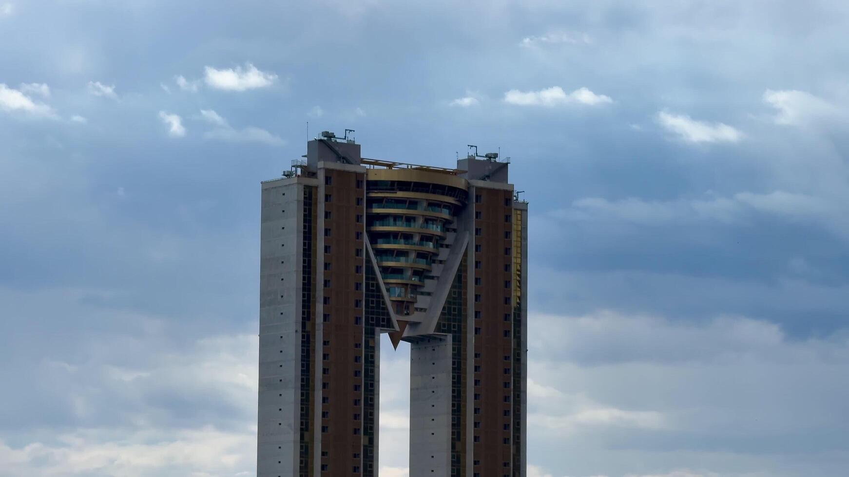 The Contemporary and Modern Architectural Design of a OneofaKind Skyscraper Structure photo