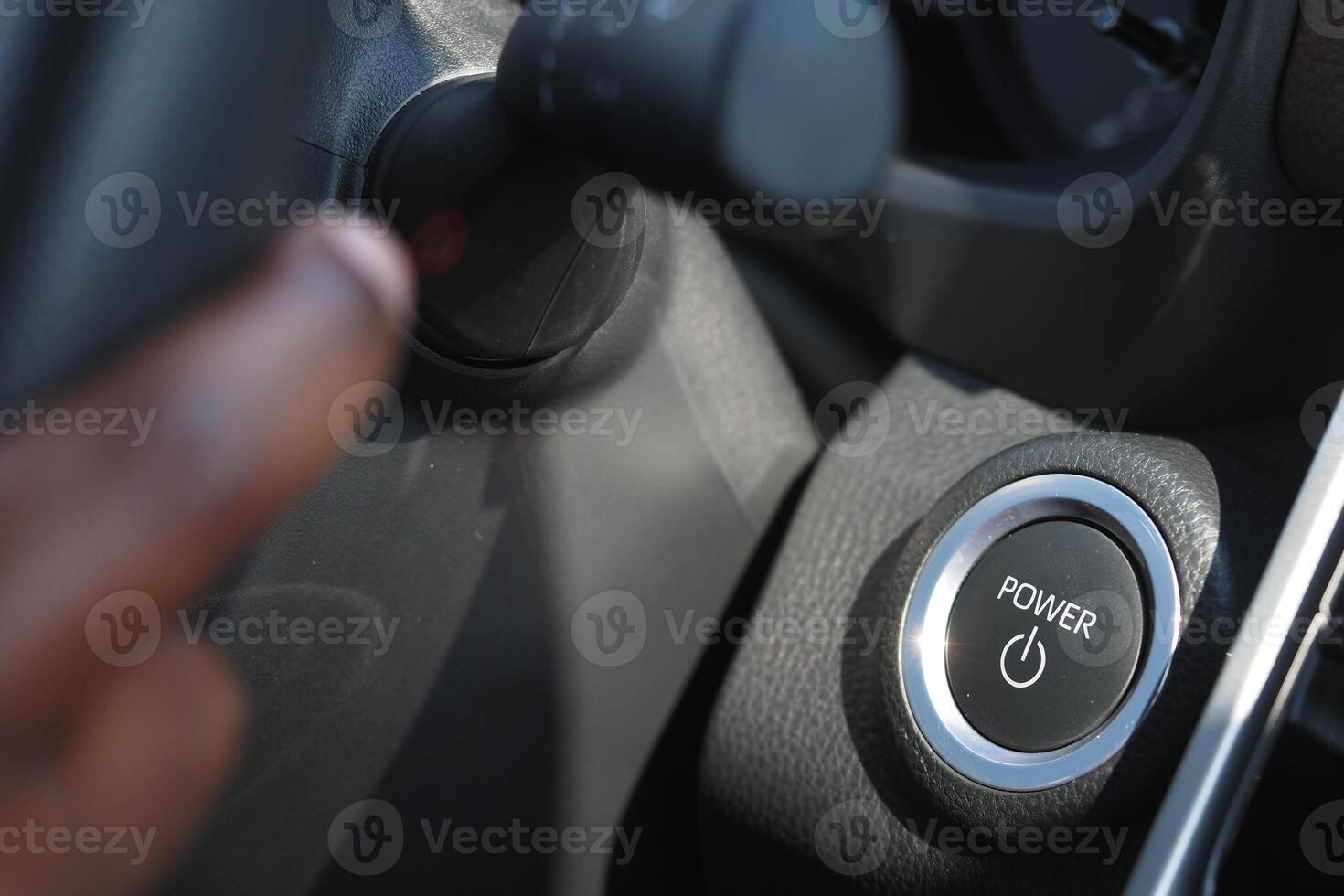 Starting the engine with a push button in a vehicle photo