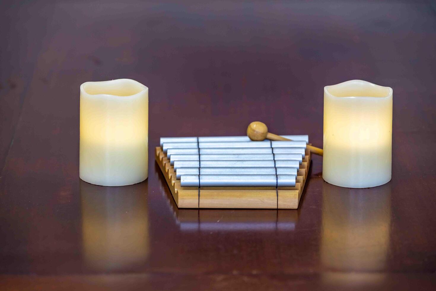 Still life style photography, with a mix of random objects arranged in an artistic way kkk photo