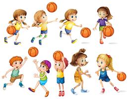 Niñas y niños jugando al baloncesto vector