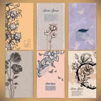 Conjunto de tarjetas vintage con flores, bayas, mariposas y libélulas, hechas en estilo retro vector