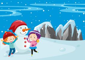 Dos niños y muñeco de nieve en el campo. vector