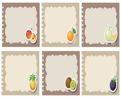 Etiquetas cuadradas en gris con frutas. vector