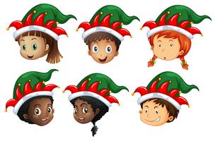 Tema navideño con niños en sombreros elfos. vector