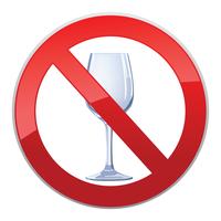 No hay señal de alcohol. Icono de prohibición. Etiqueta de licor Ban vector