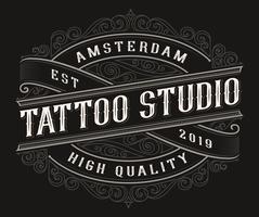 Diseño del logotipo del tatuaje de la vendimia vector