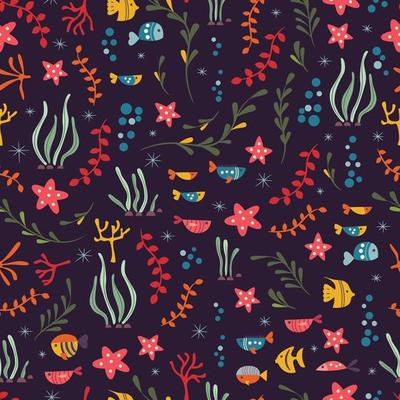 Seamless pattern with underwater ocean animals, cute fish and plants