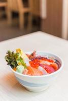 sashimi raw fish rice bowl