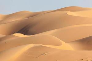 dunas en el desierto cuarto vacío foto
