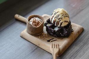 brownie with icecream photo