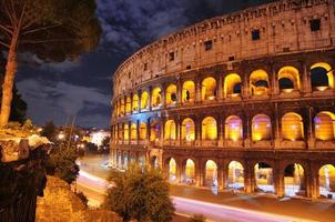 Coliseo de noche, Roma
