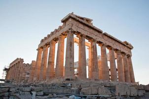 Detalle del Partenón en la Acrópolis ateniense, Grecia foto