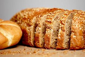 whole wheat bread photo