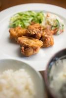 tori no karaage, pollo frito japonés foto