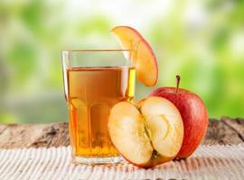 apple juice photo