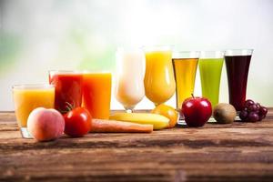 frutas, vegetales, jugos de frutas, jugos de vegetales, alimentos saludables