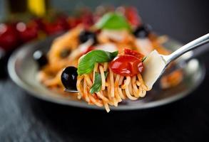 Italian pasta putanesca