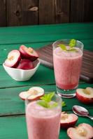 Nectarine smoothie with mint