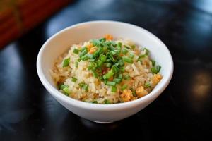 arroz frito con ajo foto