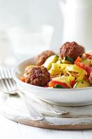 Tagliatelle with vegetables and meatballs