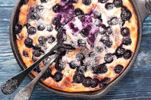 Cottage cheese casserole Cheesecake with blueberries