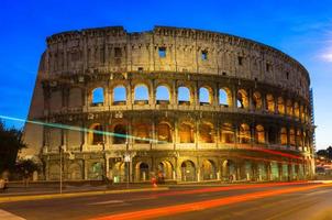 Coliseo en Roma. Italia foto
