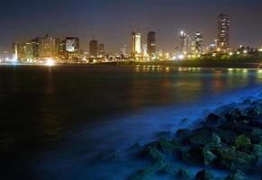 Tel Aviv. vista nocturna desde jaffa foto