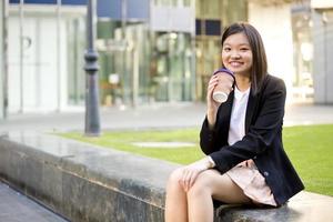 archivo de explotación ejecutivo asiático femenino joven