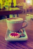 taza de café en cafetería foto