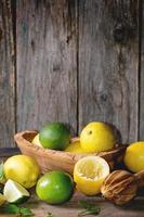limones y limas foto