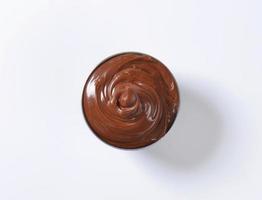 crema de chocolate con avellanas foto