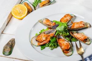 Mussels with parmesan photo
