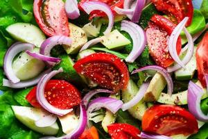 ensalada con verduras frescas